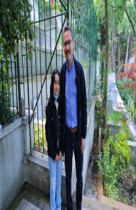 Kızım Beren ile birlikte Üstad #NecipFazılKısakürek’in kabrini ziyaret ettik.